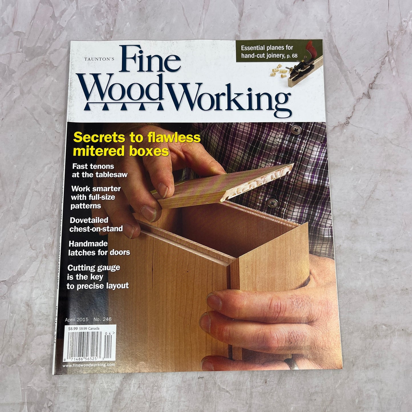 Flawless Mitered Boxes - Apr 2015 No 2468 - Fine Woodworking Magazine M35