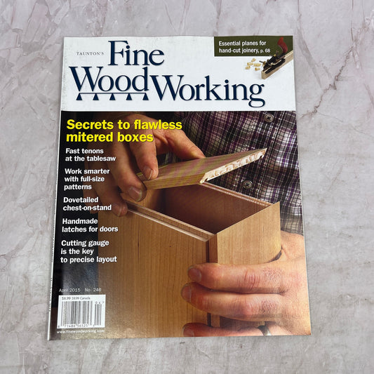 Flawless Mitered Boxes - Apr 2015 No 246 - Fine Woodworking Magazine M35