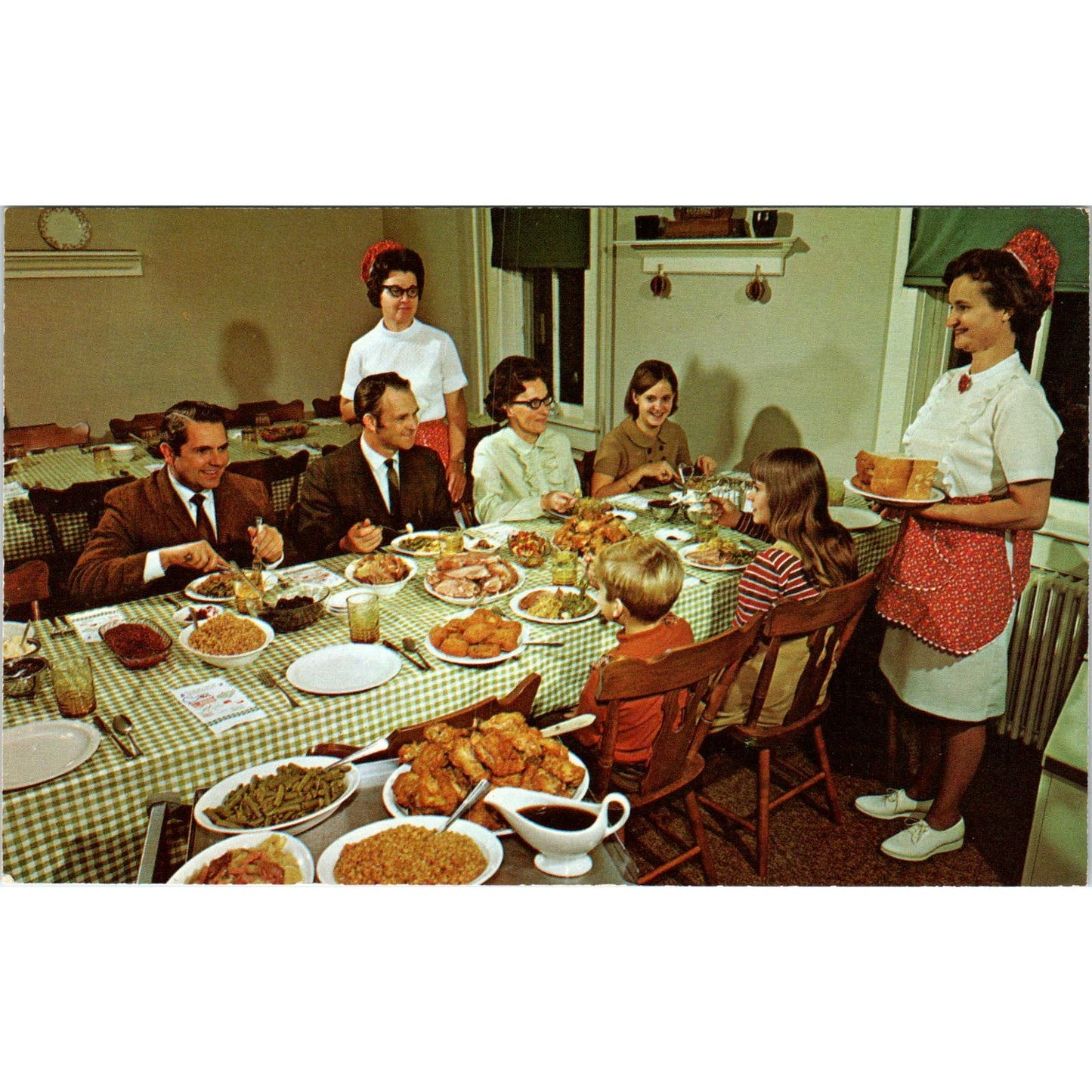 Dutchland Farmhouse Restaurant Smoketown Pennsylvania Dutch Country Postcard PD8