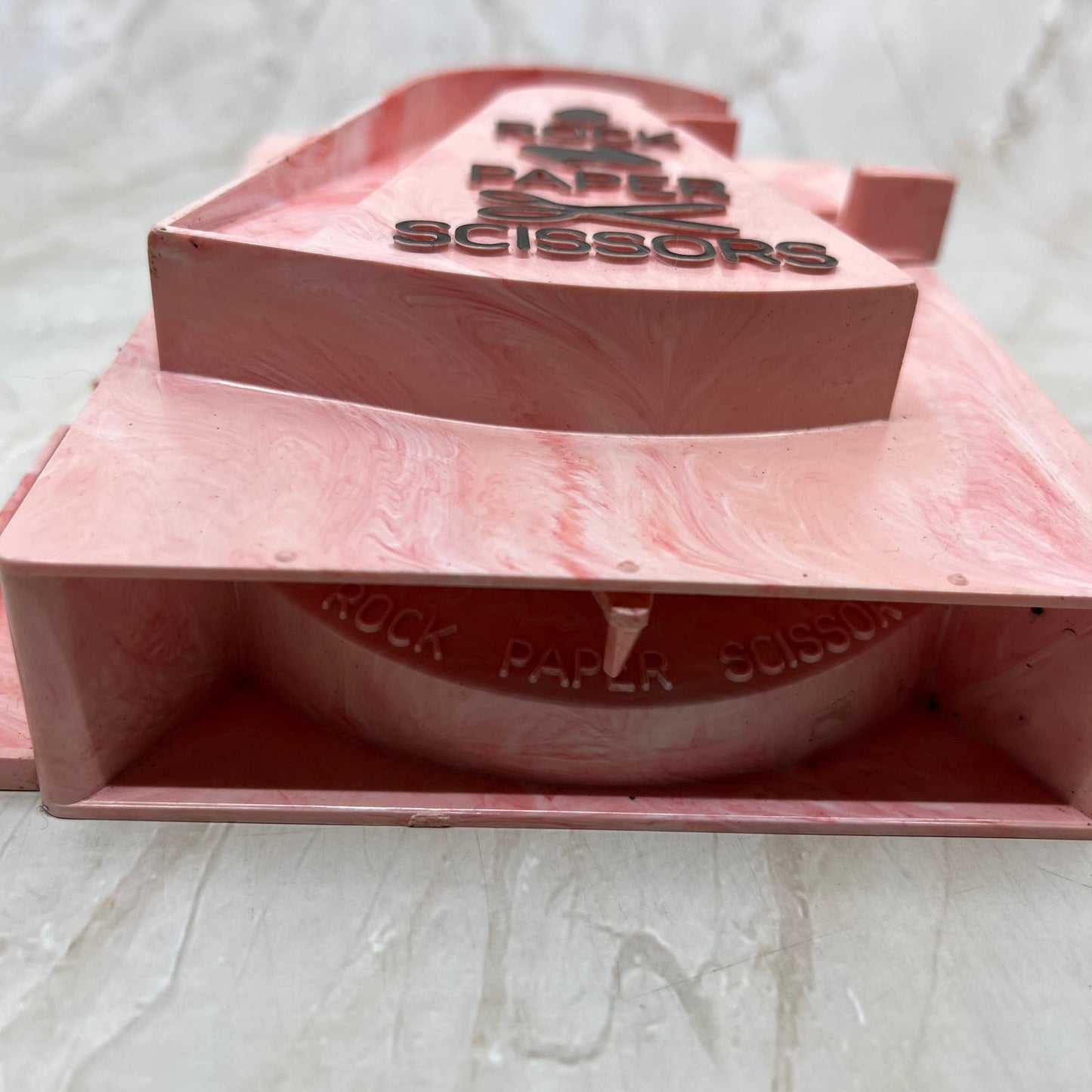 1961 ROCK, PAPER, SCISSORS GAME Pink Marbled Celluloid Schaper Minneapolis TI9
