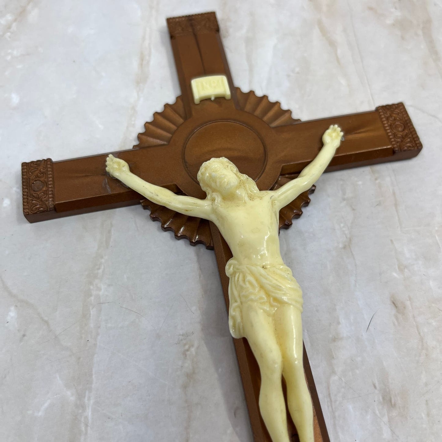 Vintage MCM Celluloid Crucifix Jesus on Cross 8x4.5 TD5