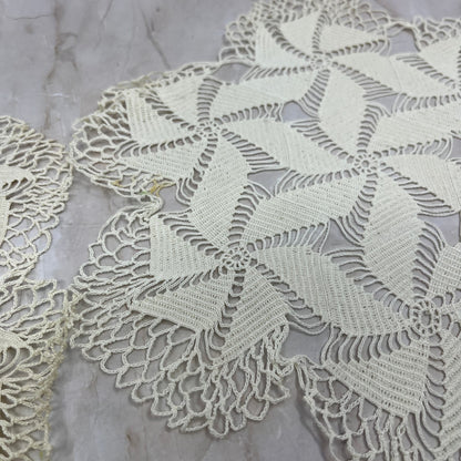 Vintage Set of 2 Pinwheel Crochet Table Doily 10" TF5