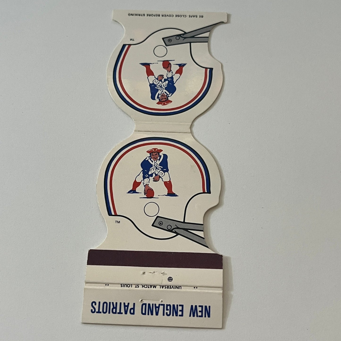 New England Patriots Die Cut Football Helmet Vintage Matchbook Cover MM5-7