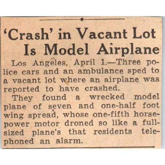 Crash in Vacant Lot is Model Airplane 1935 Minneapolis Journal Article AE7-N6