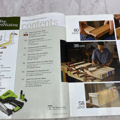 Shaker Standing Desk - Dec 2016 No 257 - Taunton's Fine Woodworking Magazine M36