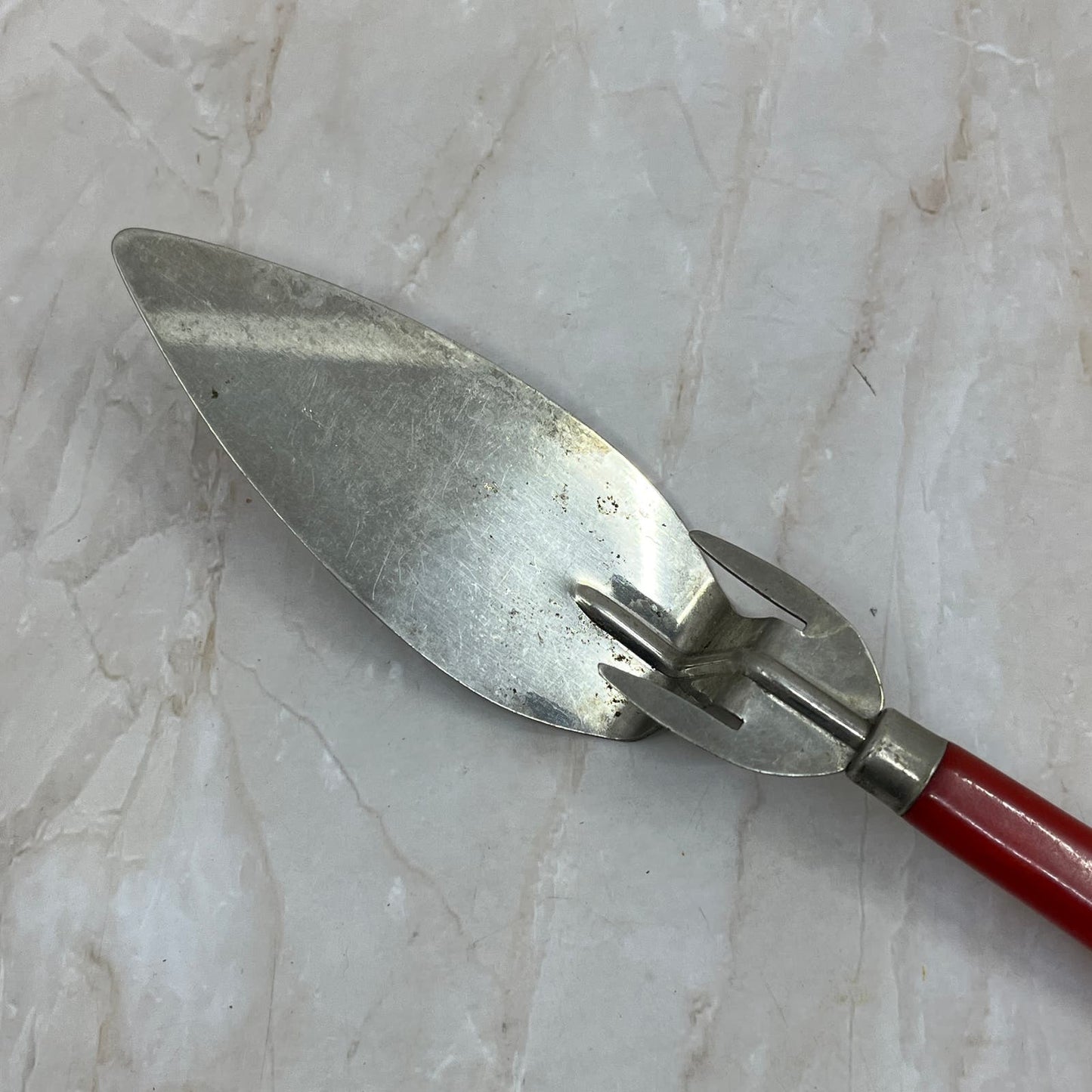 Vtg Red Bakelite Handled Pronged Cake Knife Pie Pastry Server 1930's TH5