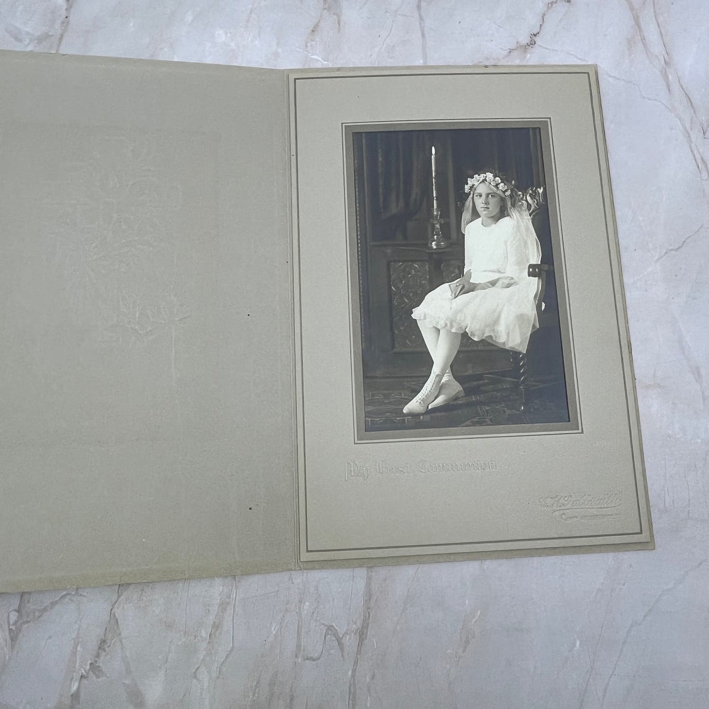Antique First Communion Cabinet Card C.H. Galbraith Minneapolis MN TI8-S8