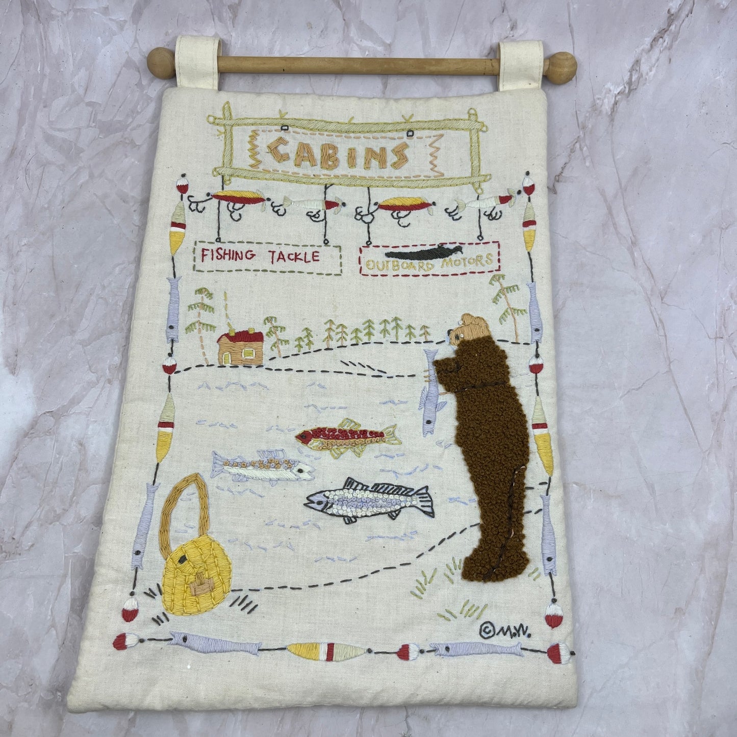 Vintage Kitschy Handmade Cross Stitch Wall Door Hanger Cabins Bear Fishing TH9