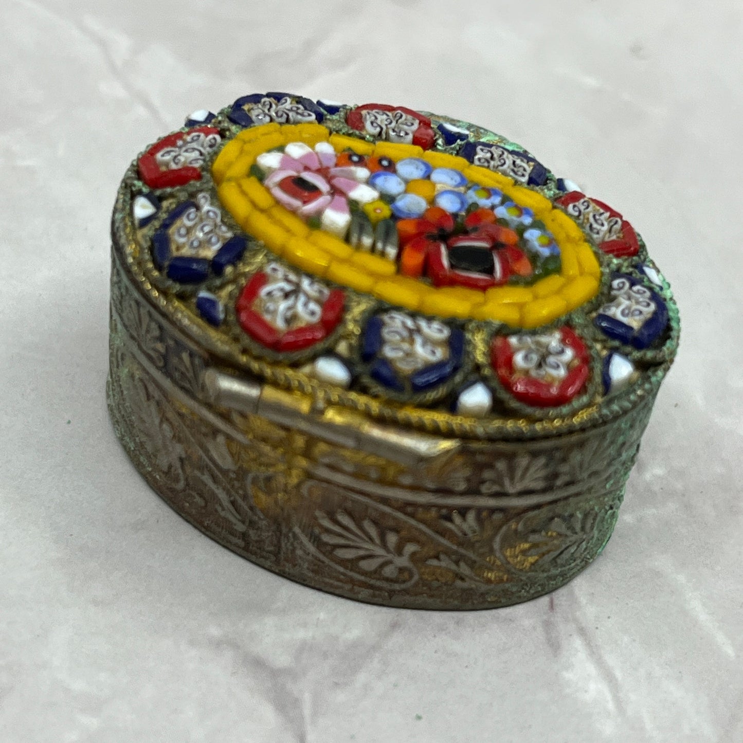 Vtg Italian Murano Glass Micro Mosaic Filigree Gold Tone Pill Box Organizer SC1