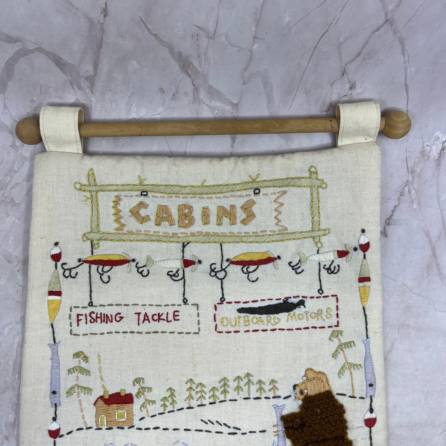 Vintage Kitschy Handmade Cross Stitch Wall Door Hanger Cabins Bear Fishing TH9