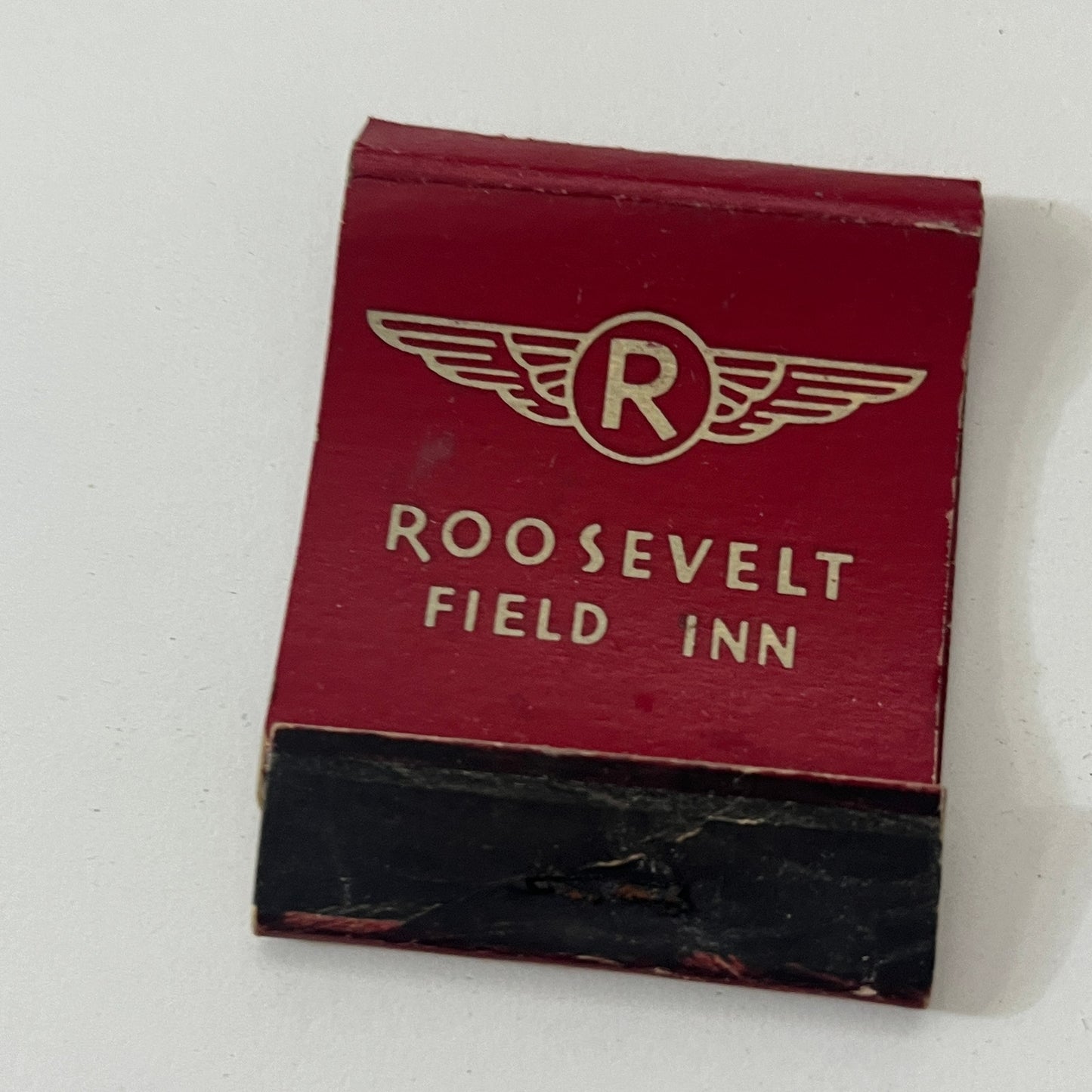 Roosevelt Field Inn Mineola Long Island NY Vintage Matchbook Cover TB8-MB-8