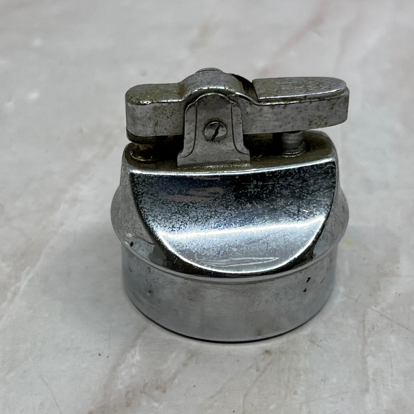 Vintage Round Silver Tone Table Lighter Insert Measurements in Pics TL1