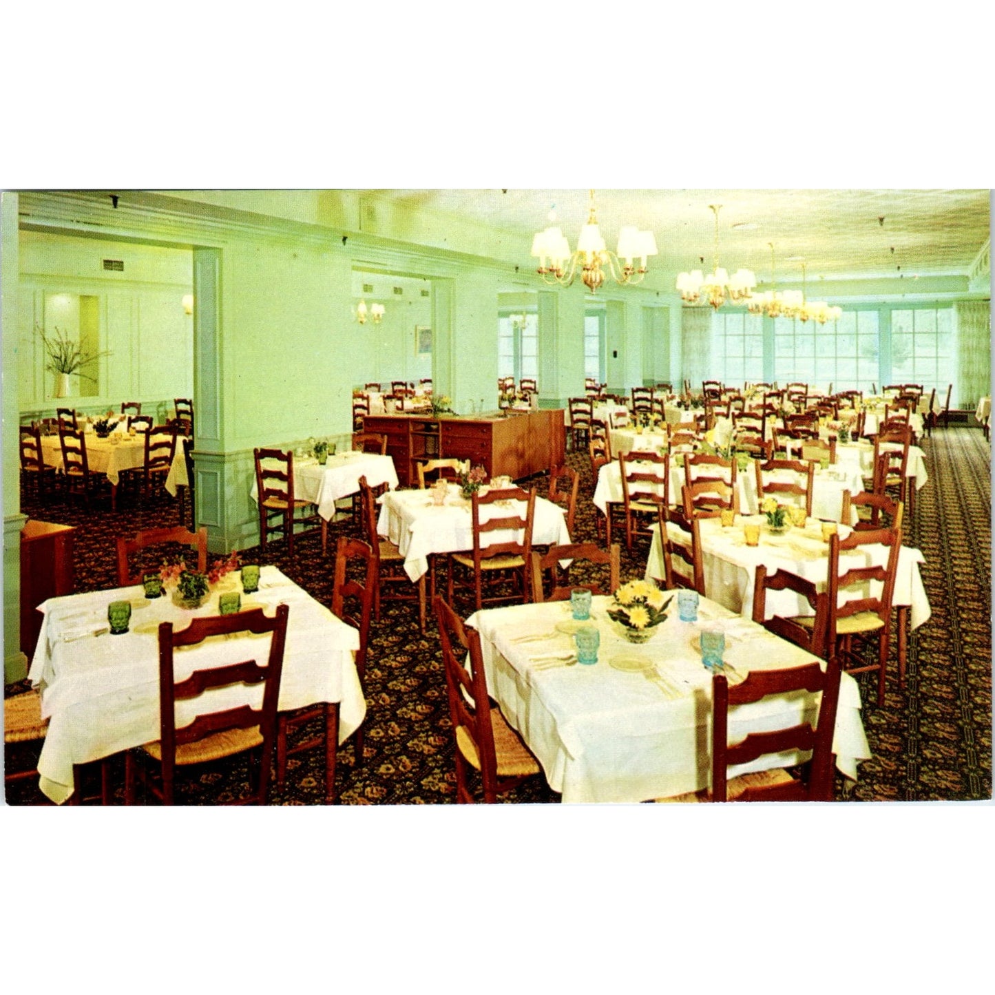 The Main Dining Room Boone Tavern Hotel Berea Kentucky Vintage Postcard PE3