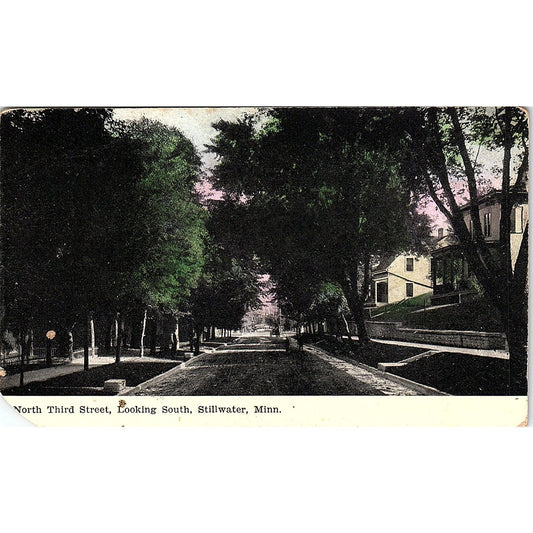 c1910 North 3rd Street Looking South - Stillwater MN Antique Postcard AG2-M16