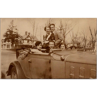 c1920 Young Men Women in Motor Car Antique RPPC Postcard AI9-M25