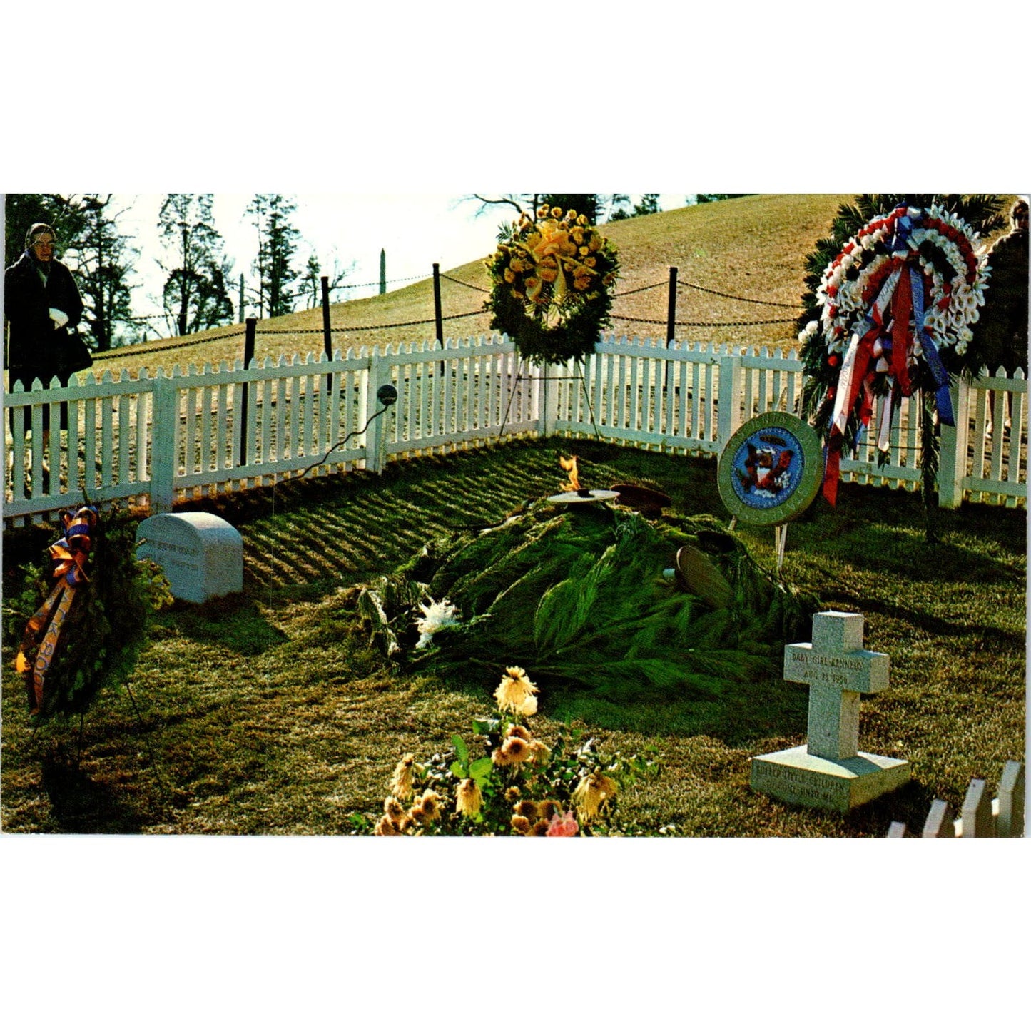 Grave of President John F. Kennedy JFK Vintage Postcard PC12