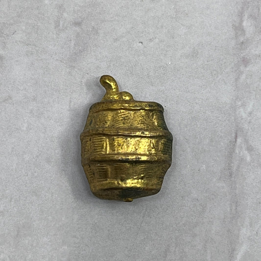 Vintage Gold Tone Potbelly Stove Magnet SB7