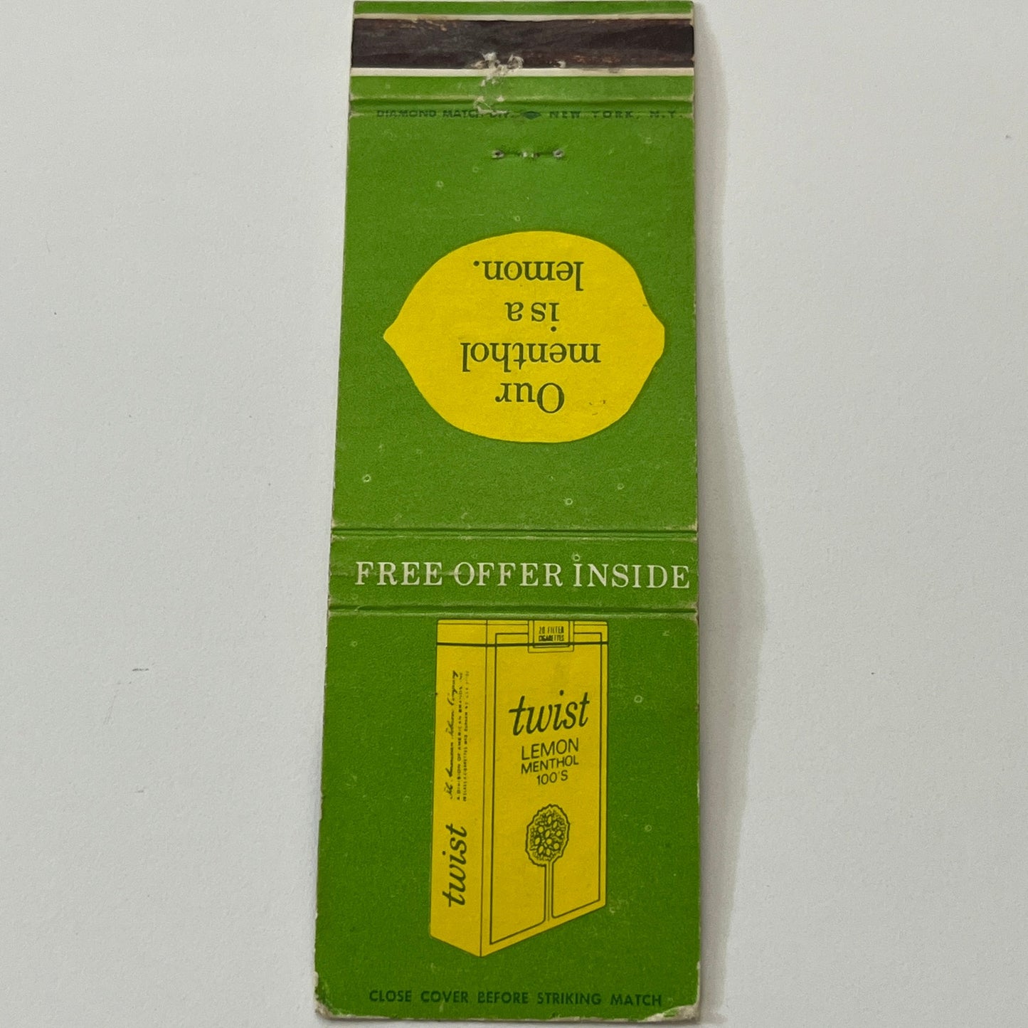 1975 Twist Lemon Menthol Cigarettes Vintage Matchbook Cover TB6-MB1-14