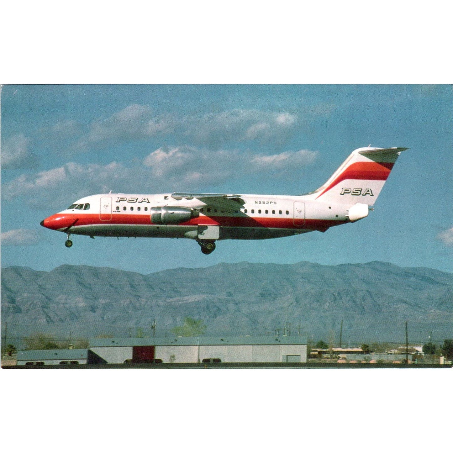 Pacific Southwest Airlines BAe 146-200A N352PS Vintage Postcard PC18
