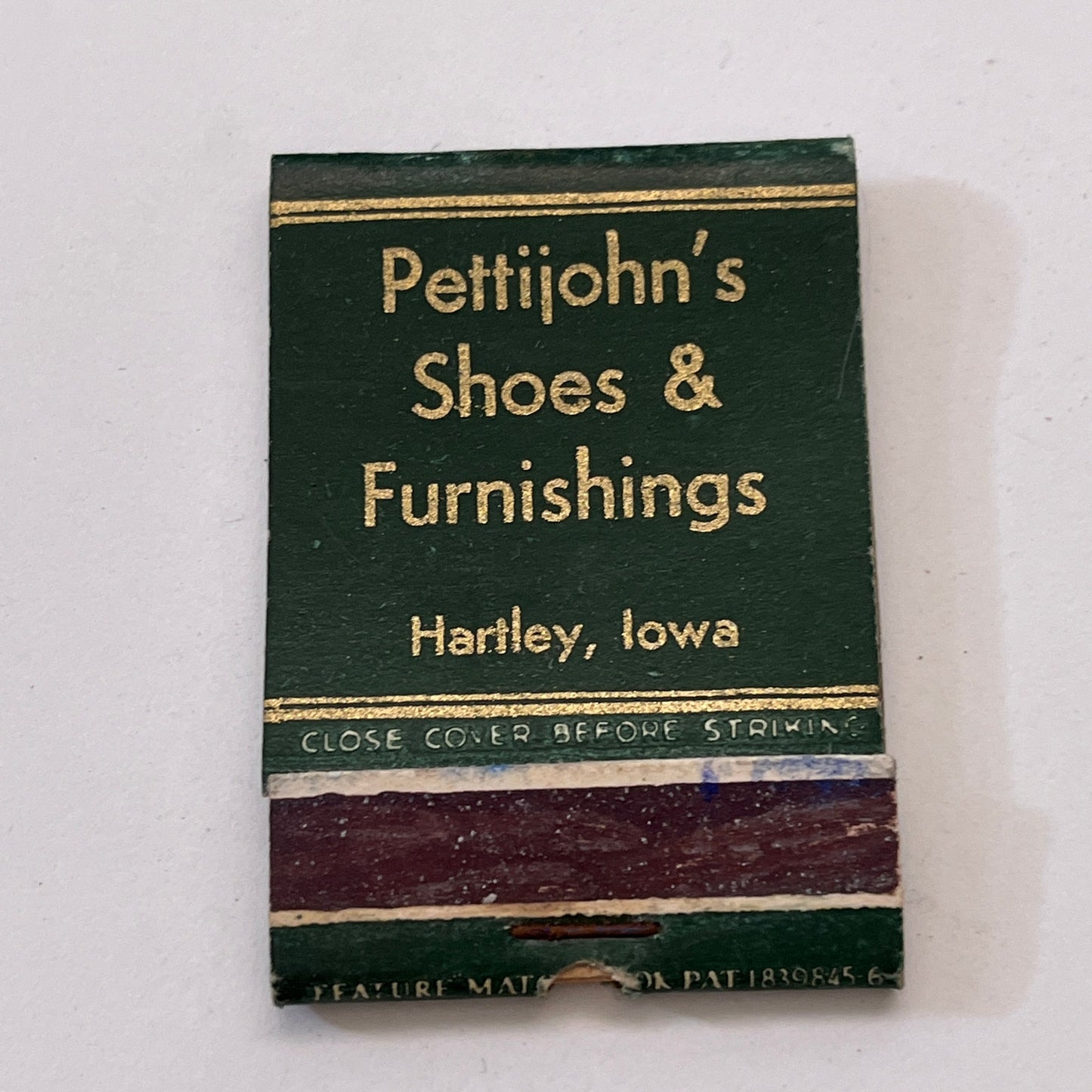 Pettijohn's Shoes & Furnishings Hartley IA Vintage Matchbook Cover TB8-MB3-7