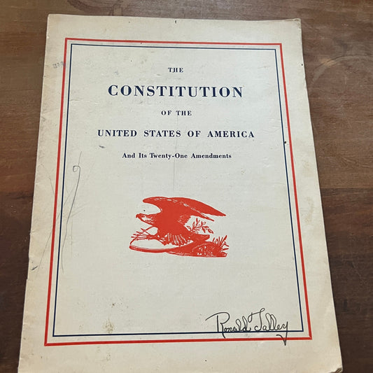 Vintage The Constitution Of The United States And Its 21 Amendments Book TH2-TB6