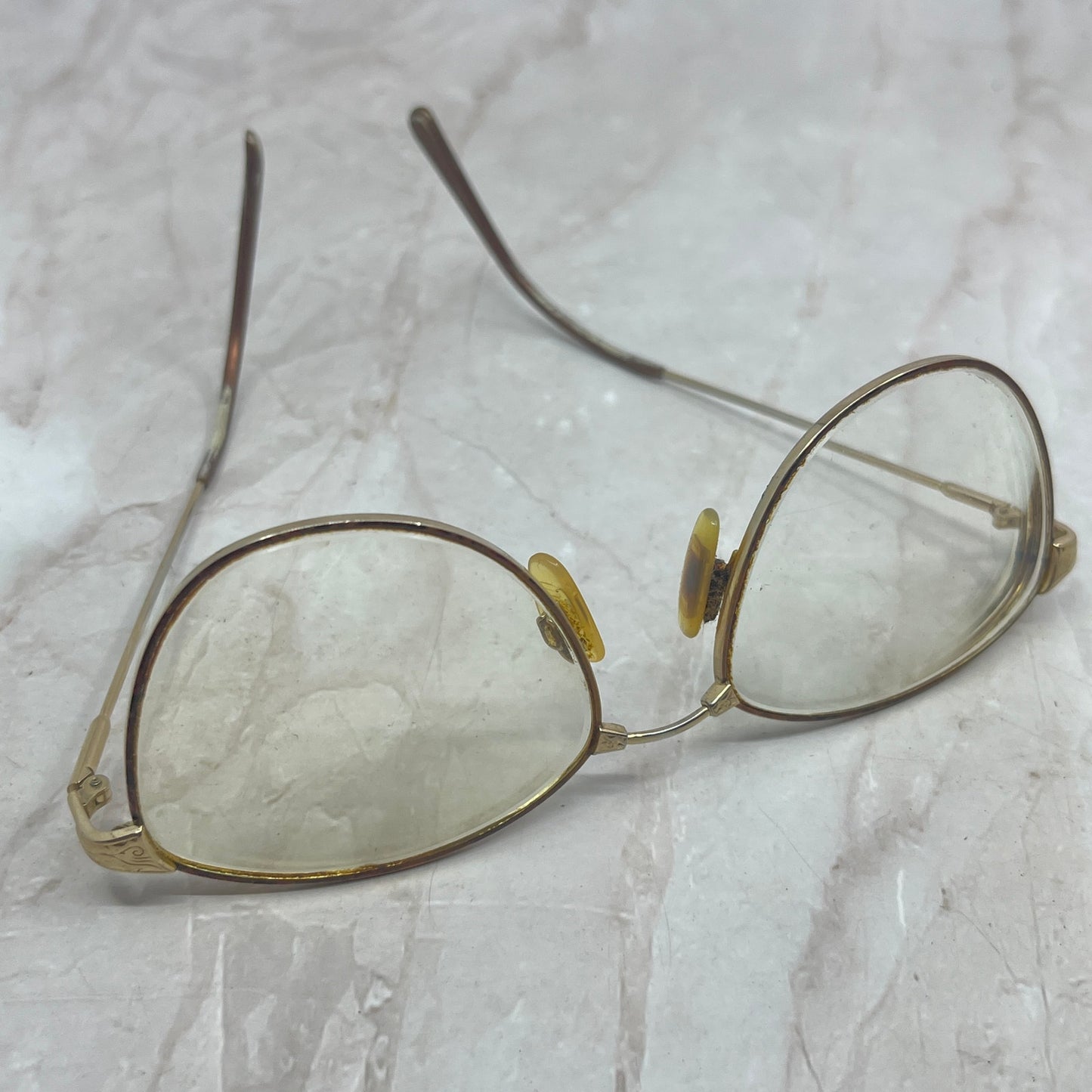 Vintage Wire Frame with Clip On Sunglasses Eyeglasses Frames TG7-G5-1