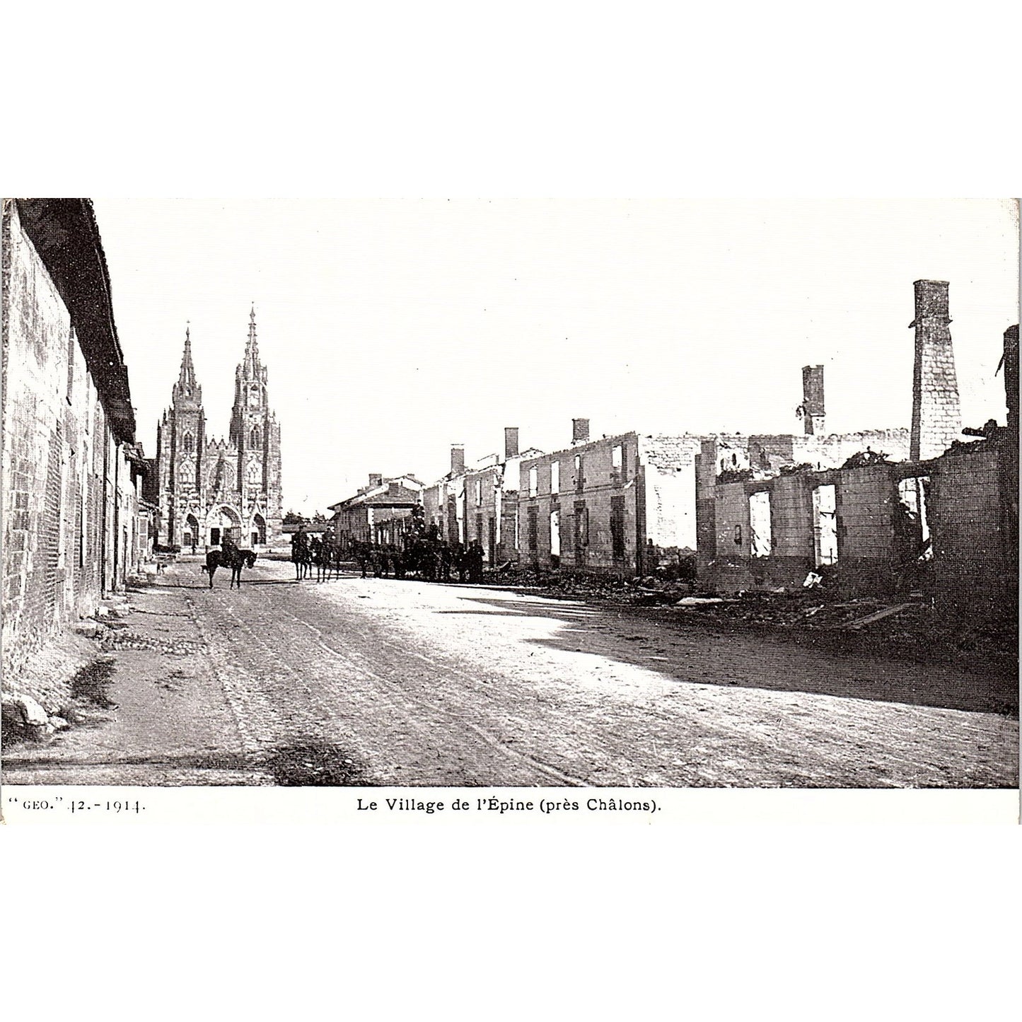 Le Village De L'Epine Pres Chalons French Antique Postcard PE12