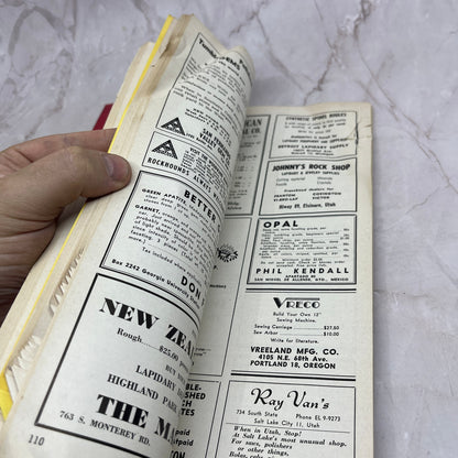 Rockhound Buyers Guide Issue - Lapidary Journal Magazine - Apr 1960 M28