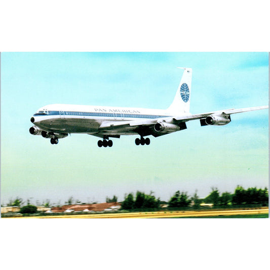 Pan American Airways Boeing 707 Vintage Postcard PC18