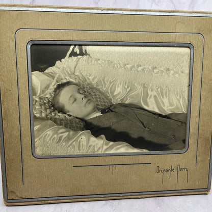 Postmortem Boy in Coffin Drysdale Perry Superior WI CDV Cabinet Card TC5-CDV1