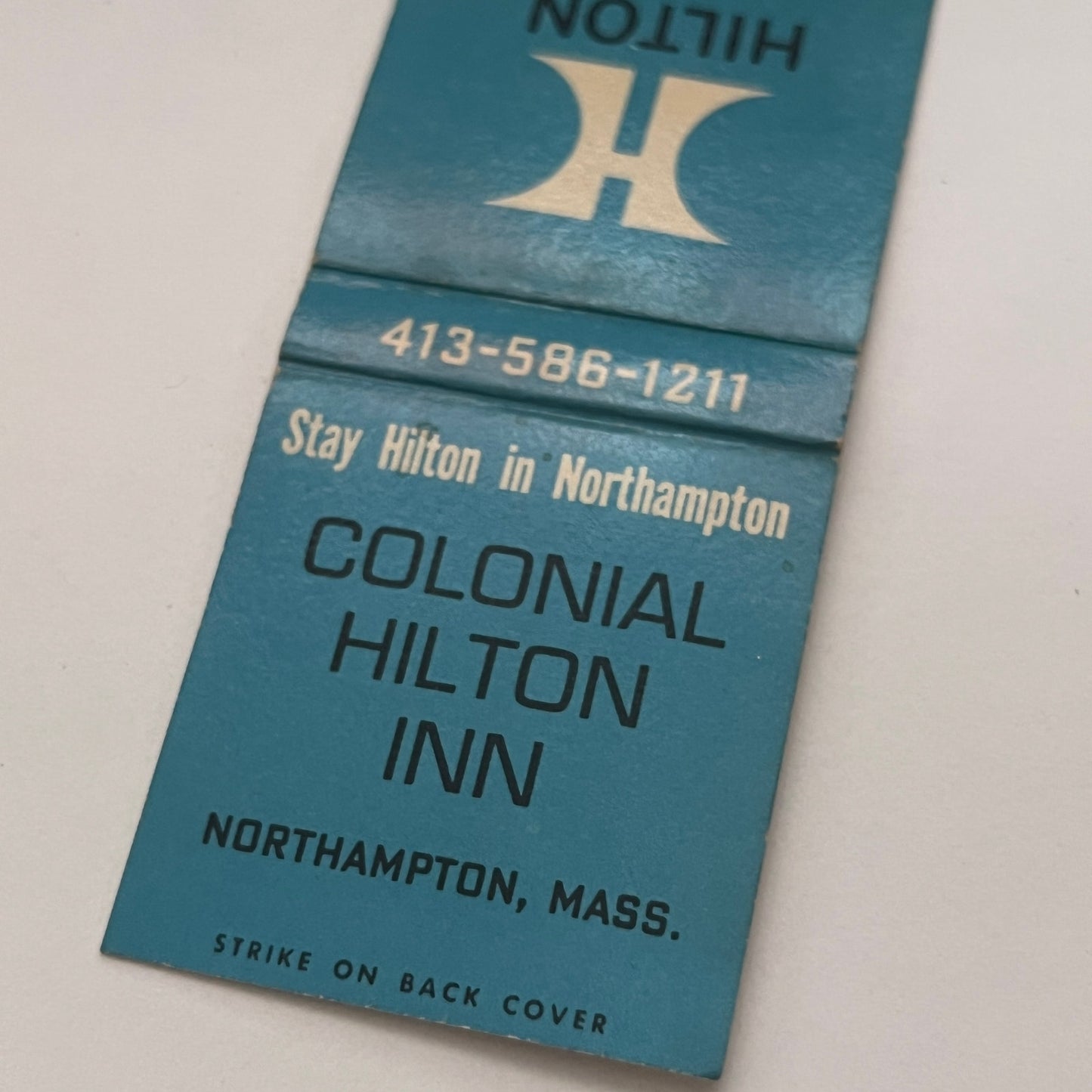 Colonial Hilton Inn Northampton MA Vintage Matchbook Cover TB8-MB2-2