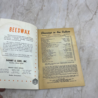 1967 Sept Gleanings in Bee Culture Magazine Bees Beekeeping Honey TD7