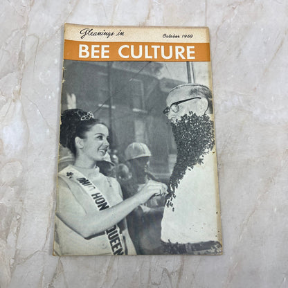 1969 Oct Gleanings in Bee Culture Magazine Bees Beekeeping Honey TD7
