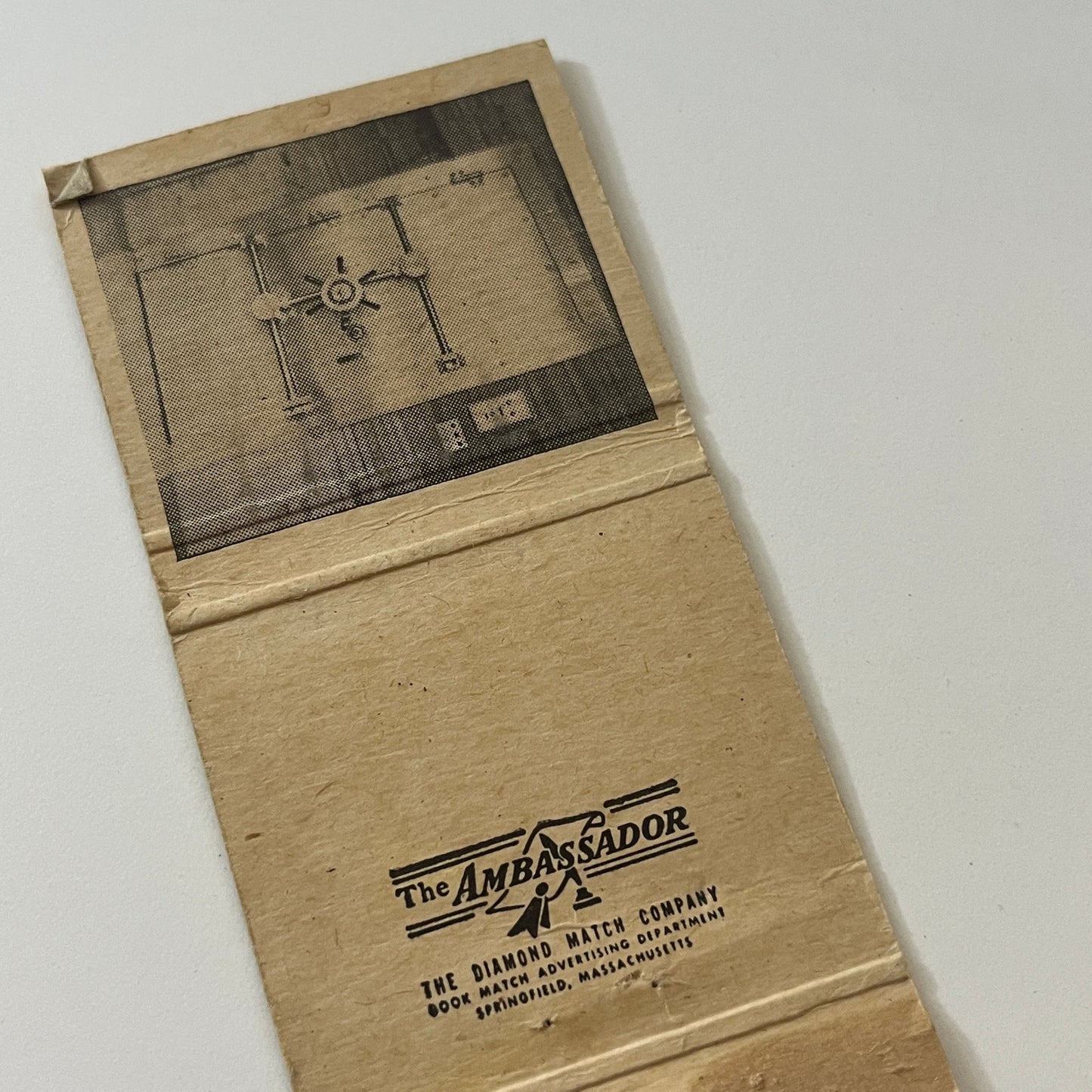 Oshkosh Clothing Wisconsin Vintage Matchbook Cover TB6-MB2-6