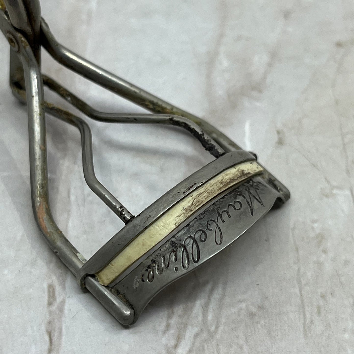 Vintage Maybelline Eyelash Curler SB3