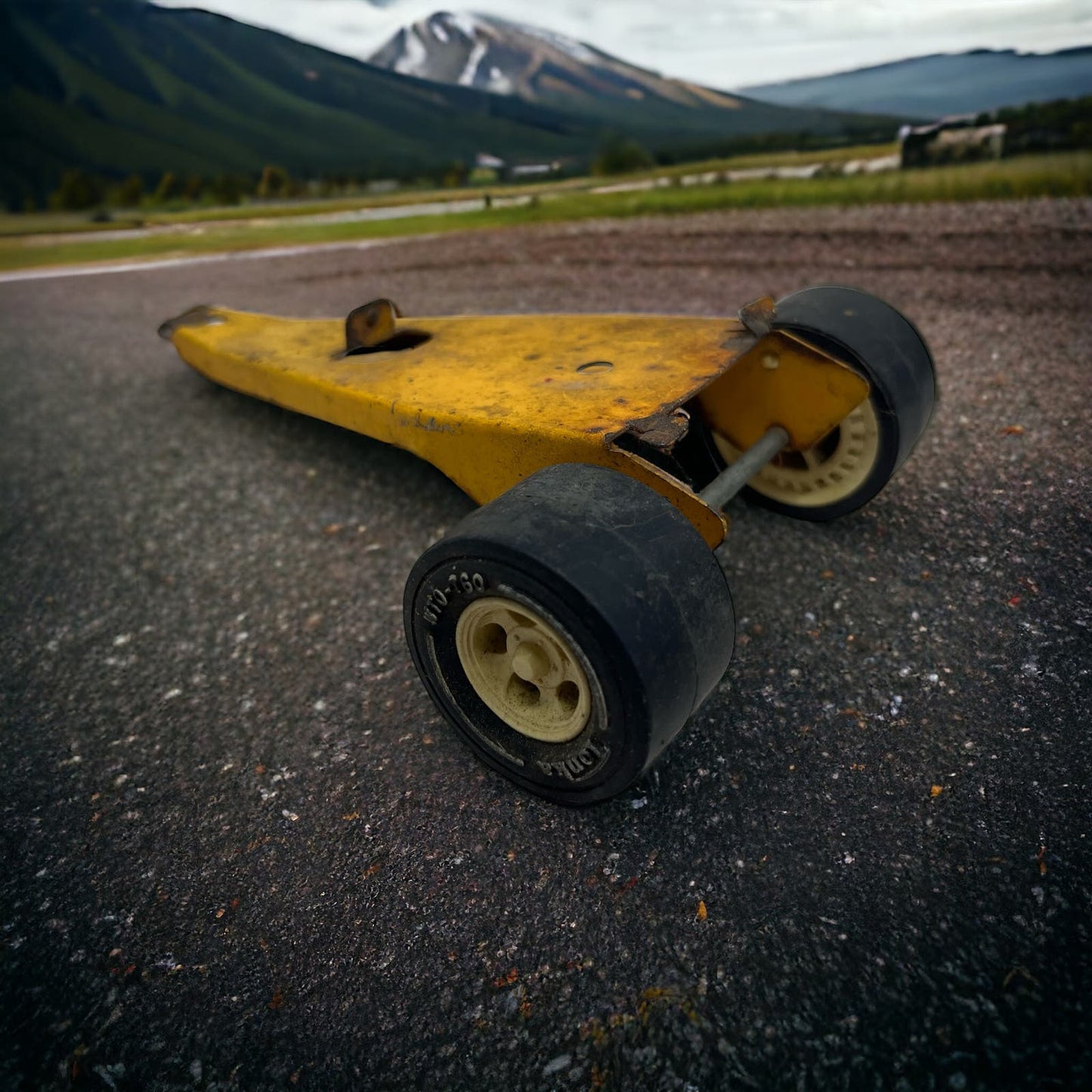 Vtg TONKA Toys Bone Bruzzer Yellow Tilt Trailer 1970’s Pressed Steel TH5