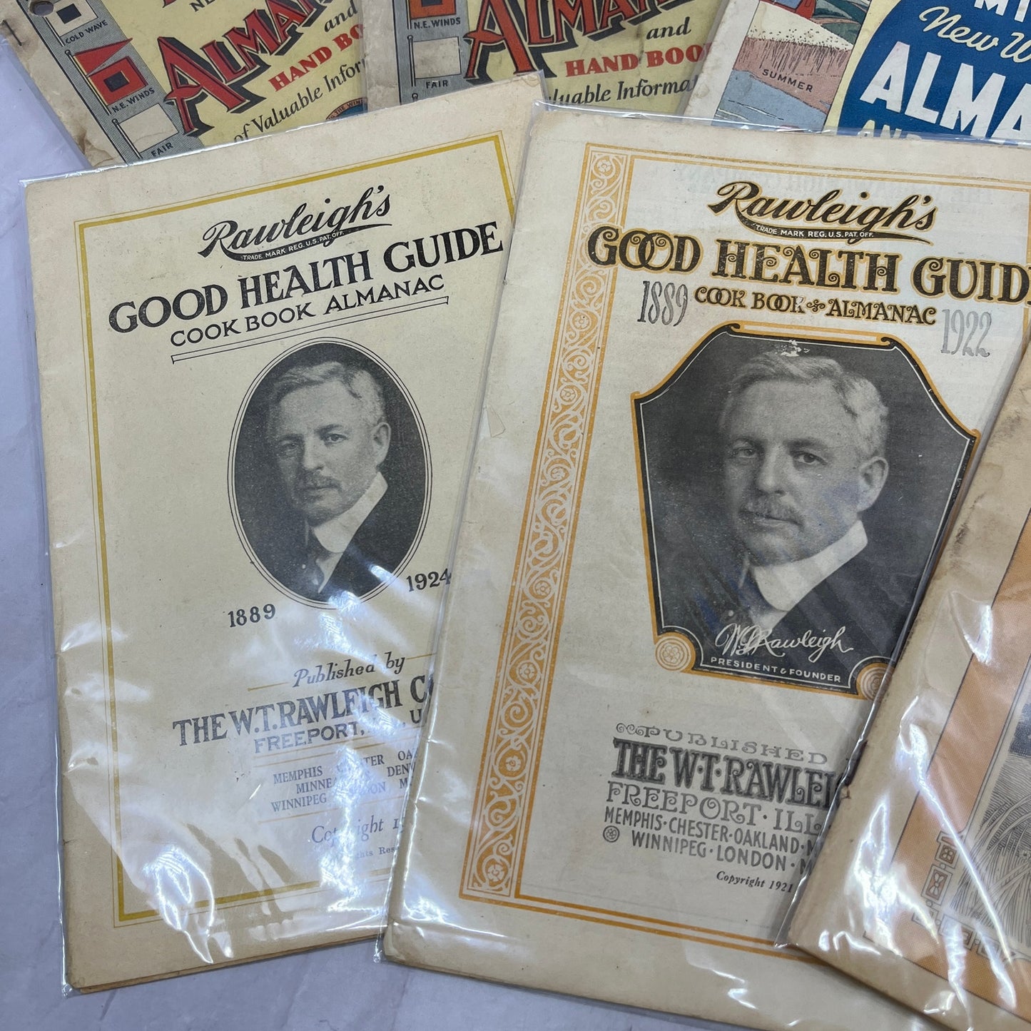 Lot of 7 Antique Almanacs Rawleighs, Dr. Miles L1-6
