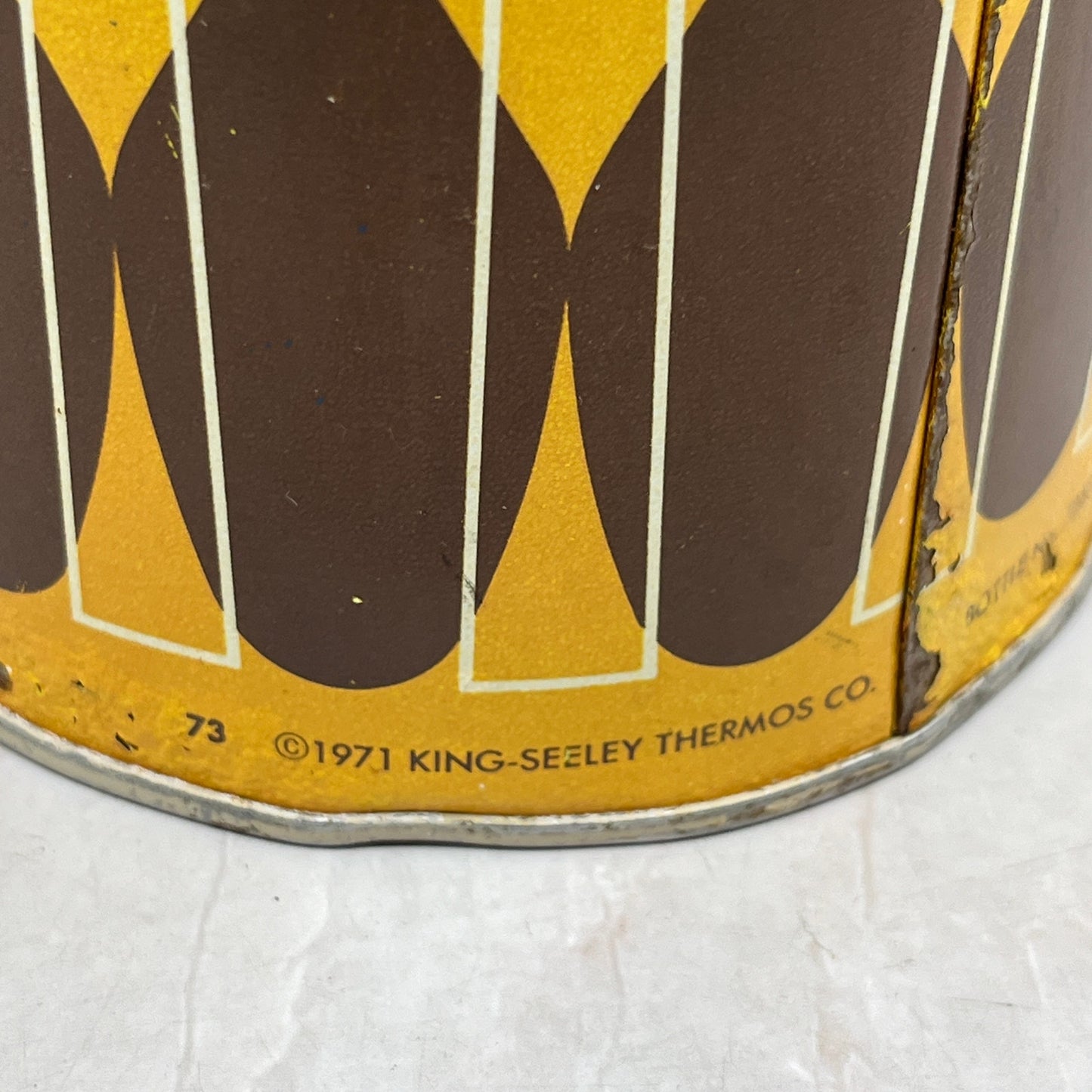 Vintage 1971 King-Seeley Thermos, Pint Size, Geometric Design Used TF4
