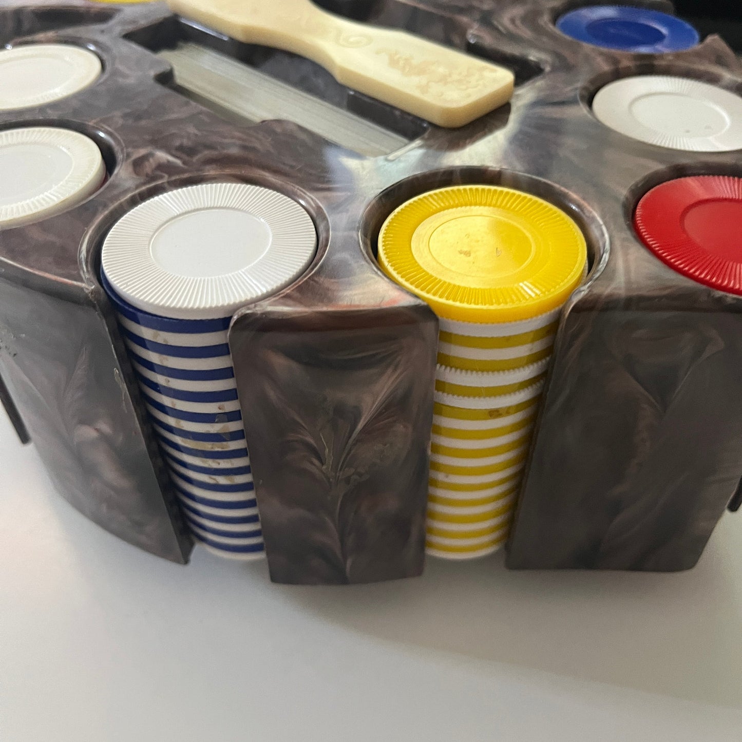 Vintage Marble Bakelite Spade Shaped Poker Chip Spinning Caddy Card Holder CTG2