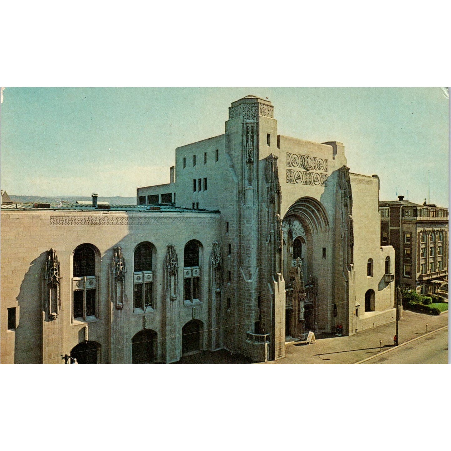 Masonic Temple in Scranton Pennsylvania Vintage Postcard PD1