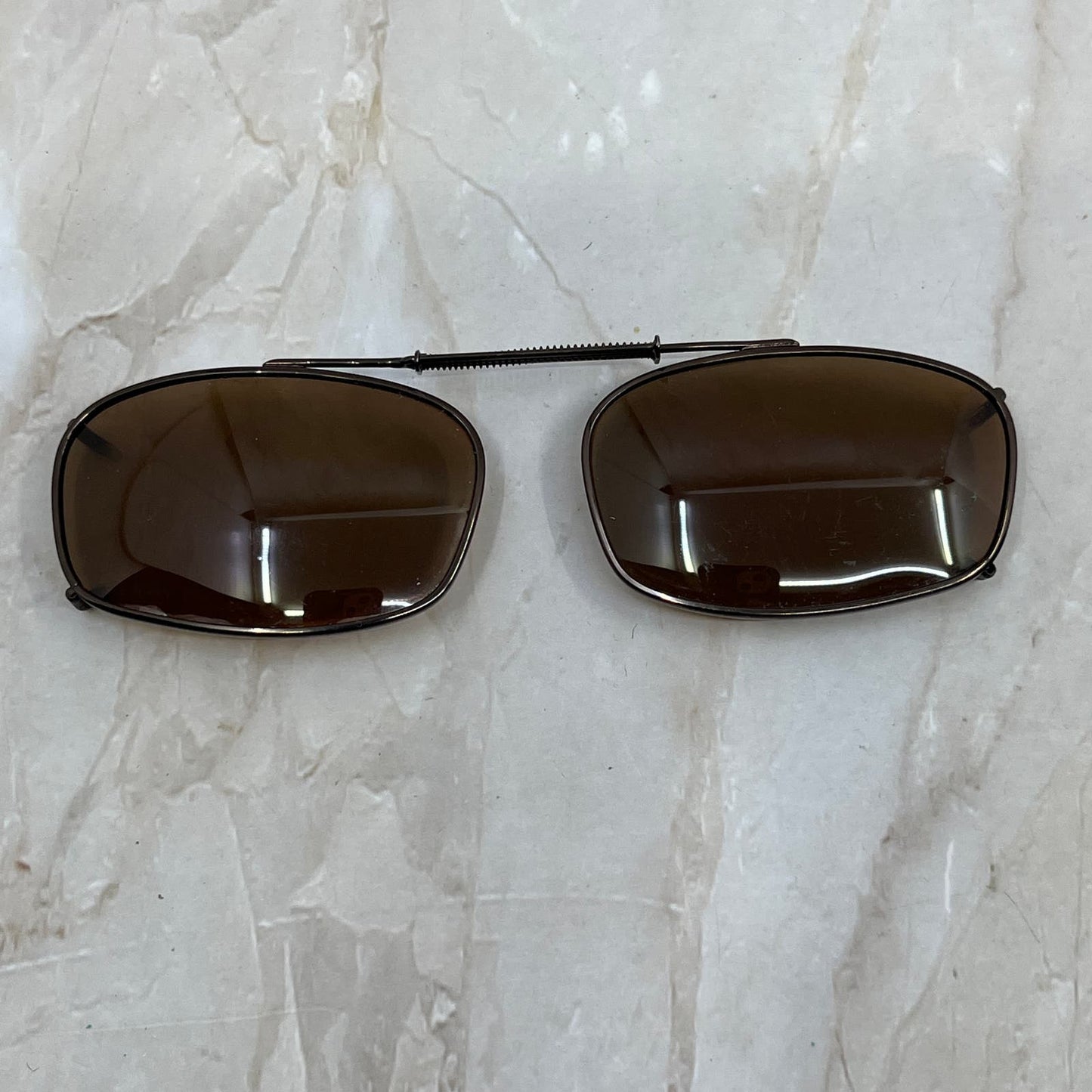 Adjustable Rectangle Clip On Sunglasses TE9-G5-8