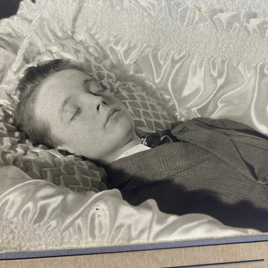 Postmortem Boy in Coffin Drysdale Perry Superior WI CDV Cabinet Card TC5-CDV1