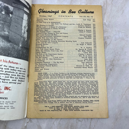 1967 Oct Gleanings in Bee Culture Magazine Bees Beekeeping Honey TD7