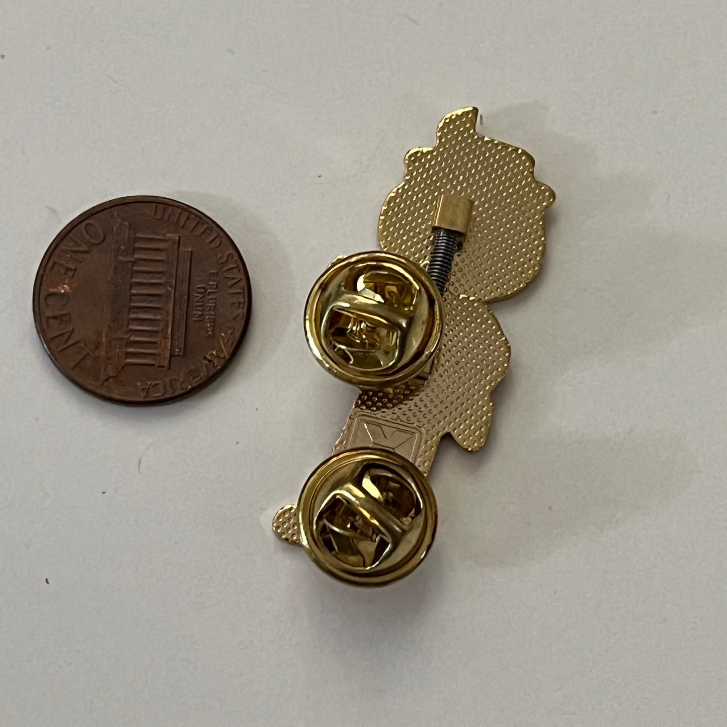 Vintage Minnesota State Fair Fairchild Gopher Bobblehead Enamel Pinback TB7-PB3