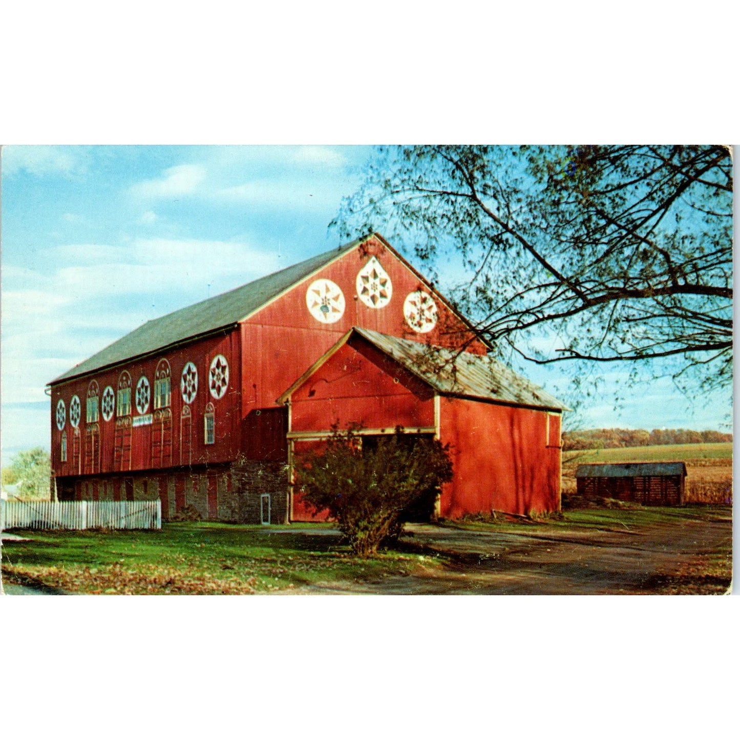 Amish Barn With Hex Signs Pennsylvania Dutch Country Postcard PD7
