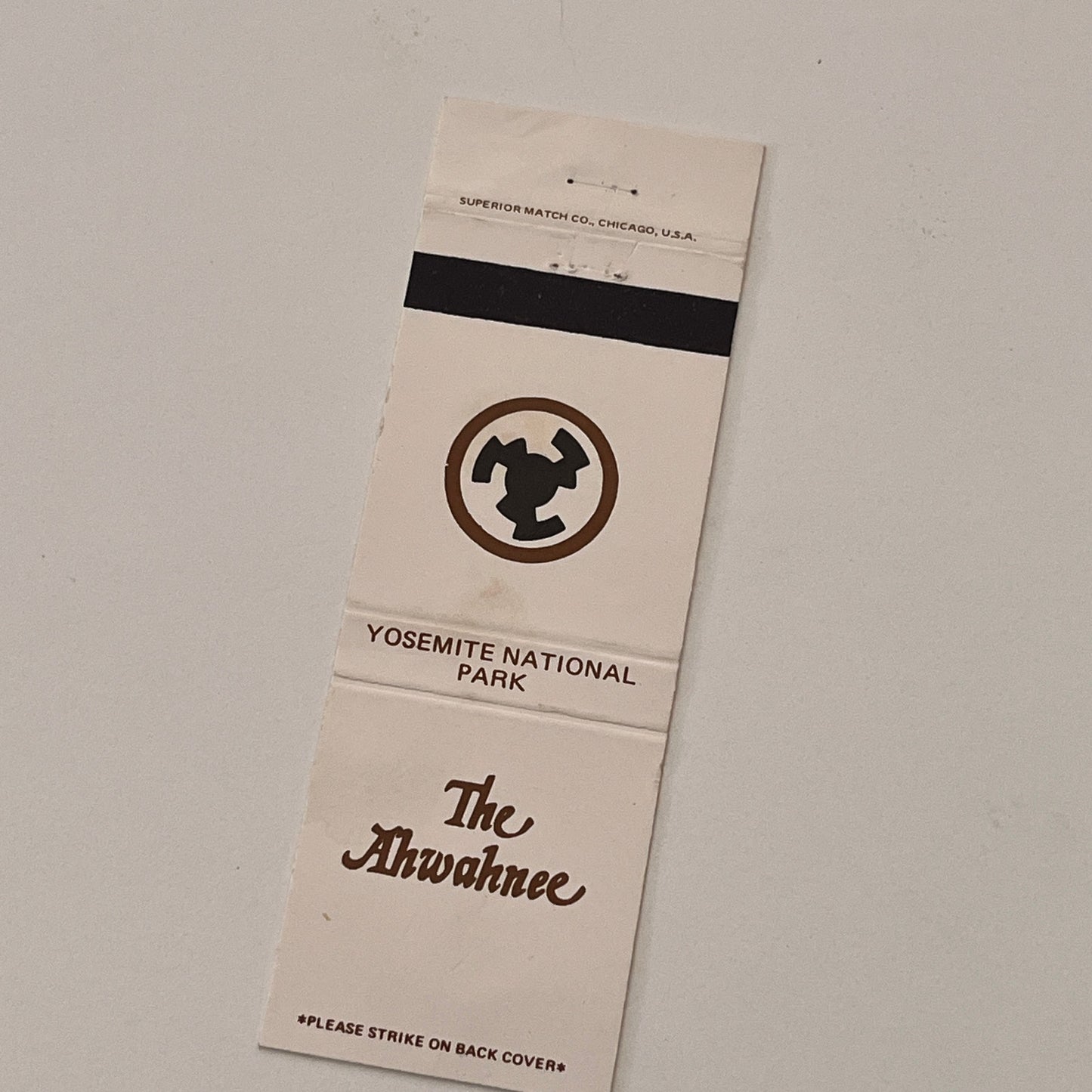 The Ahwahnee Yosemite National Park Vintage Matchbook Cover MB59-3