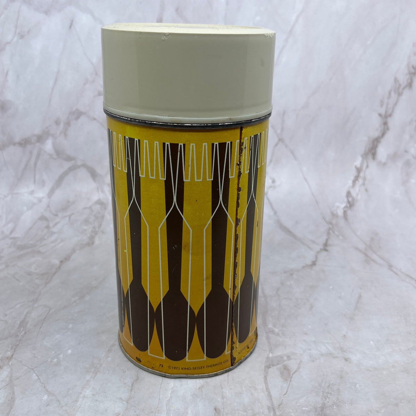 Vintage 1971 King-Seeley Thermos, Pint Size, Geometric Design Used TF4