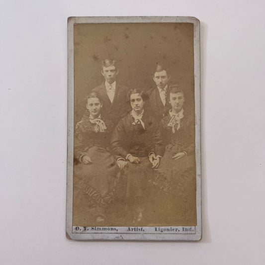 Group Photo by O.T. Simmons Ligonier IN Antique Victorian CDV Card H4-2