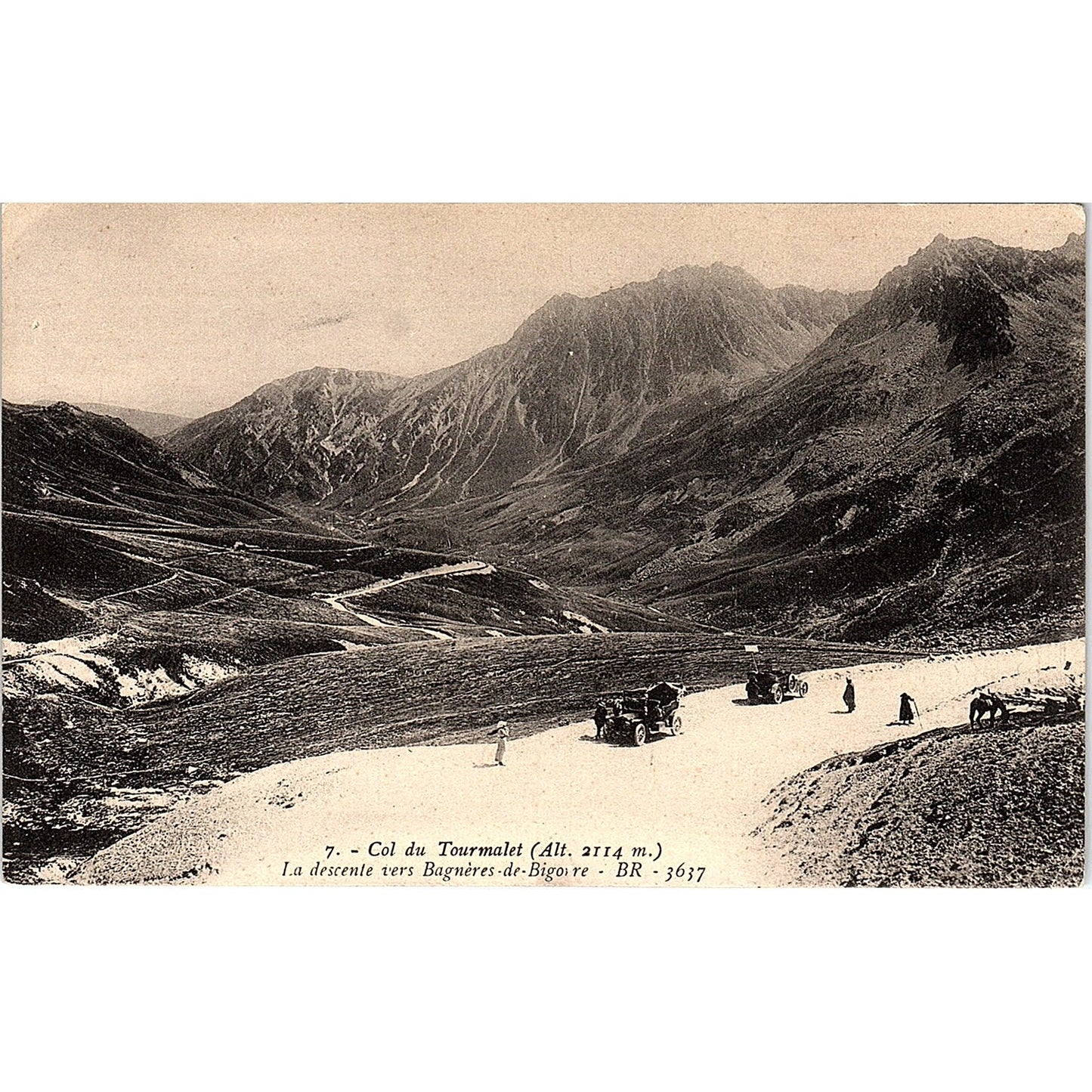 Col Du Tourmalet La Descente Vers Bagnères De Bigorre Antique Postcard PE10