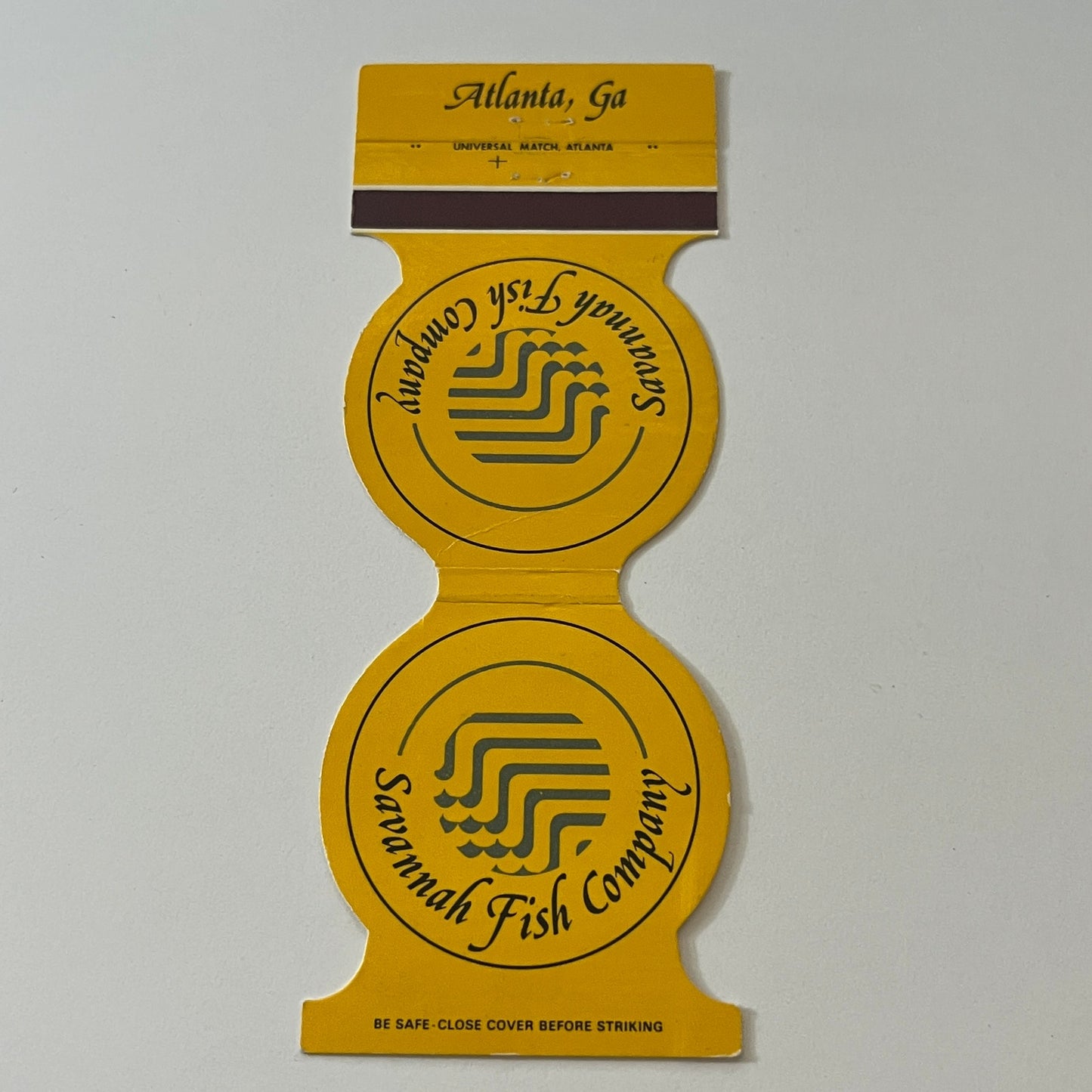 Savannah Fish Company Peachtree Plaza Hotel Atlanta GA Matchbook Cover TB6-MB2-6